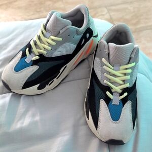 Multi color fashion sneakers